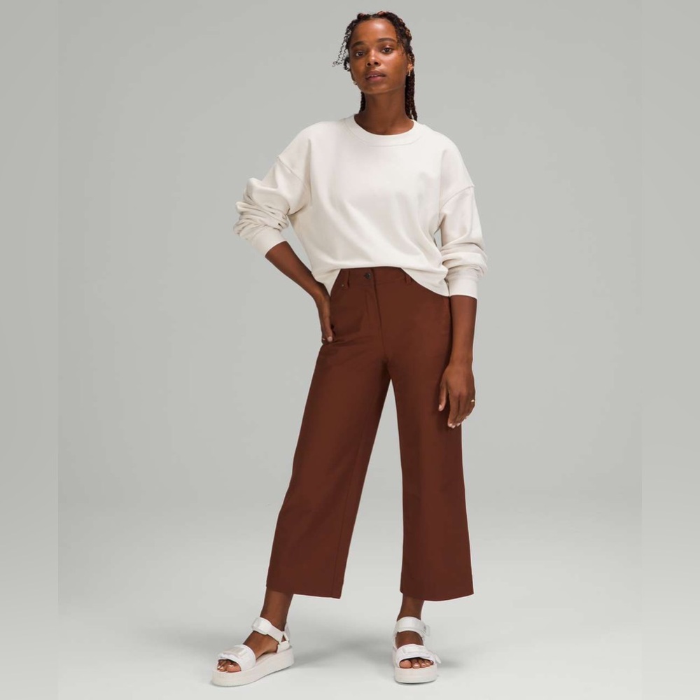 Like New Lululemon City Sleek 5 Pocket Wide-Leg High Rise 7/8 Pant Terracotta